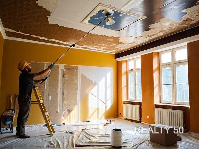 Как сделать отделку стен в спальне с использованием акриловой штукатурки?