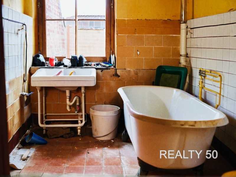 Как делать укладку плитки в ванной с использованием отделочных материалов разных форматов? Как делать укладку плитки в ванной с использованием отделочных материалов разных форматов?